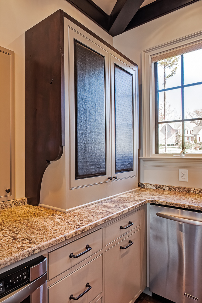 custom-cabinetry-kitchen-remodel-davidson-mgryt8320
